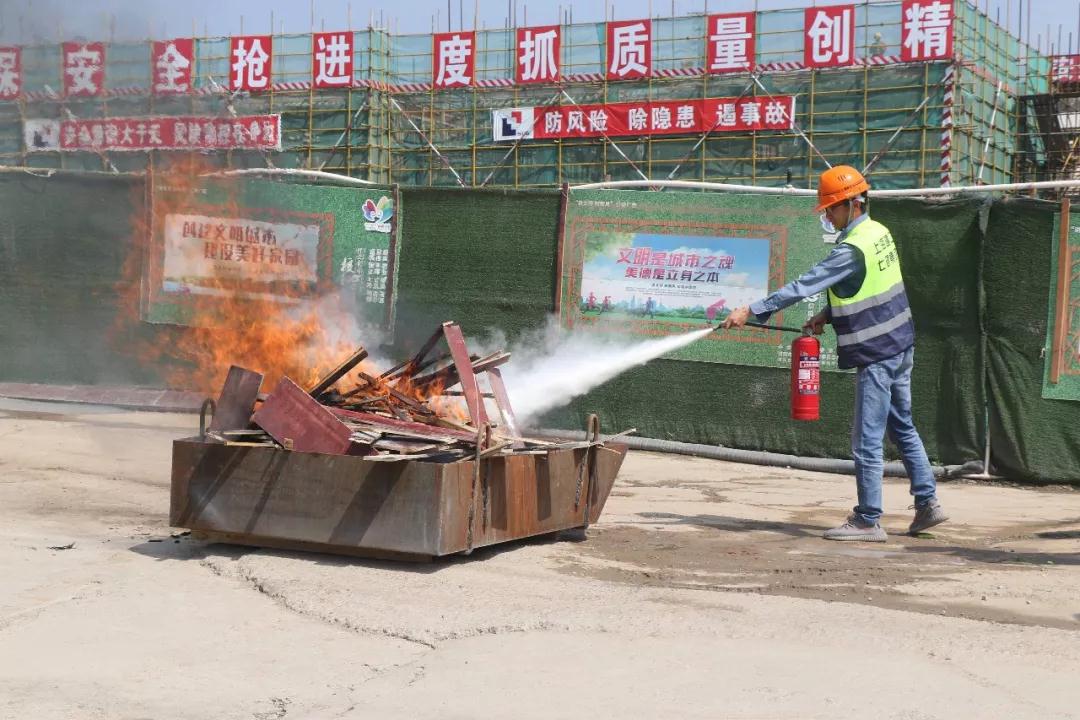 我公司在齊魯集團(tuán)舉行的安全知識競賽中榮獲二等獎